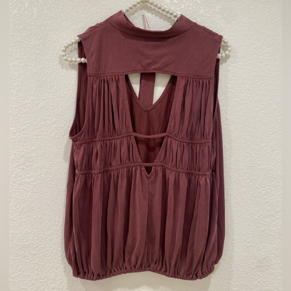 Free people sleeveless cami top size S - Picture 3 of 5